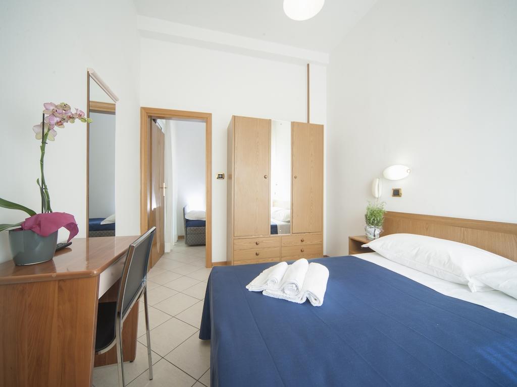 camera quadrupla superior hotel per famiglie rimini riviera romagnola
