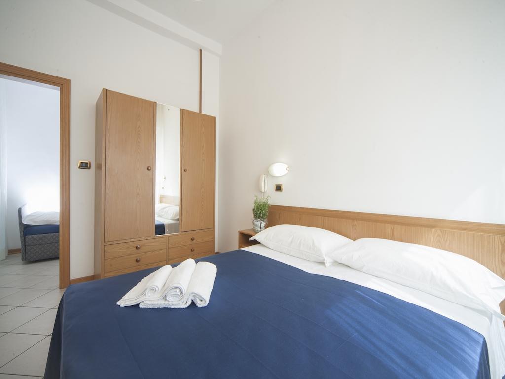 camera quadrupla superior hotel per famiglie a rimini