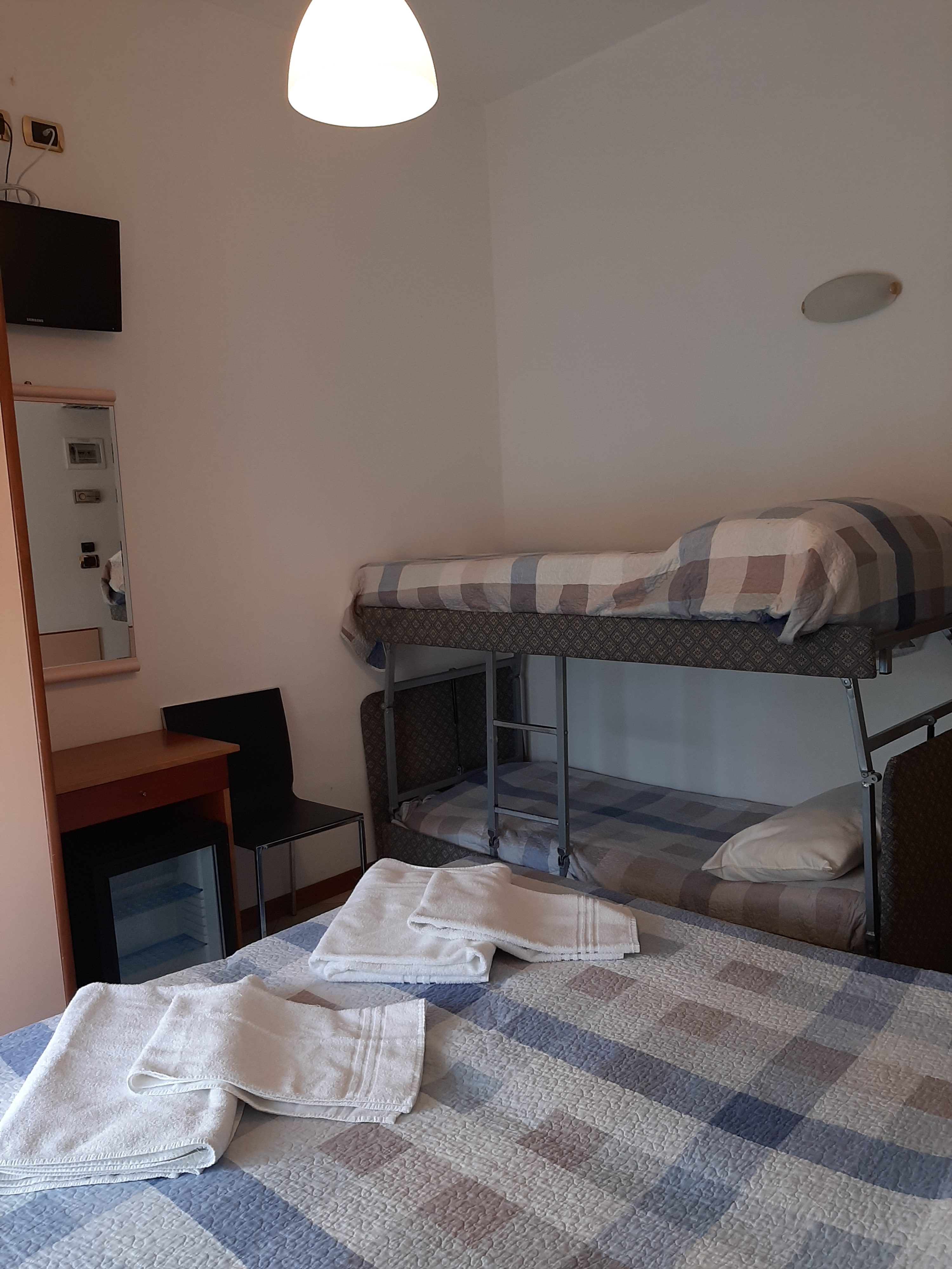 quadrupla standard hotel Manola Rimini
